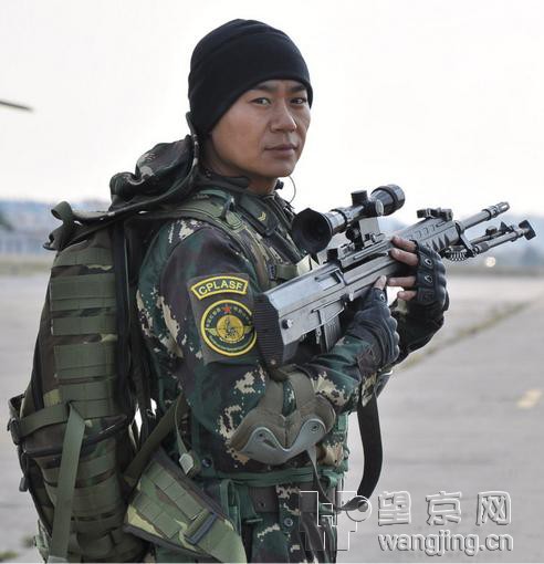 王艳兵刚好跟何